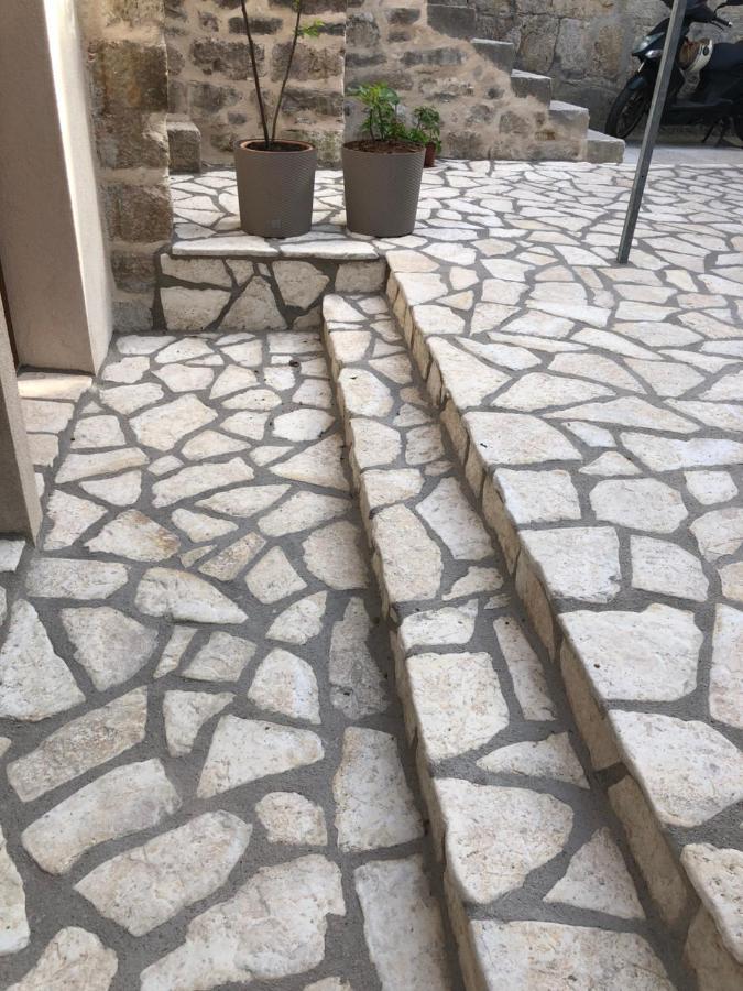 Old Town Apartment Tonka Hvar Town Luaran gambar