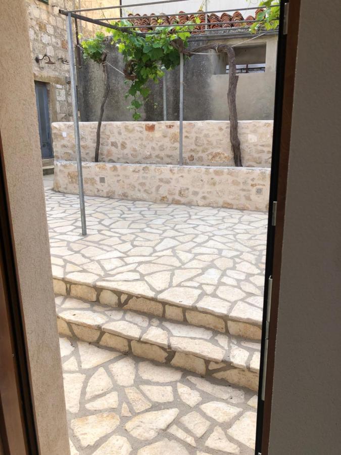 Old Town Apartment Tonka Hvar Town Luaran gambar